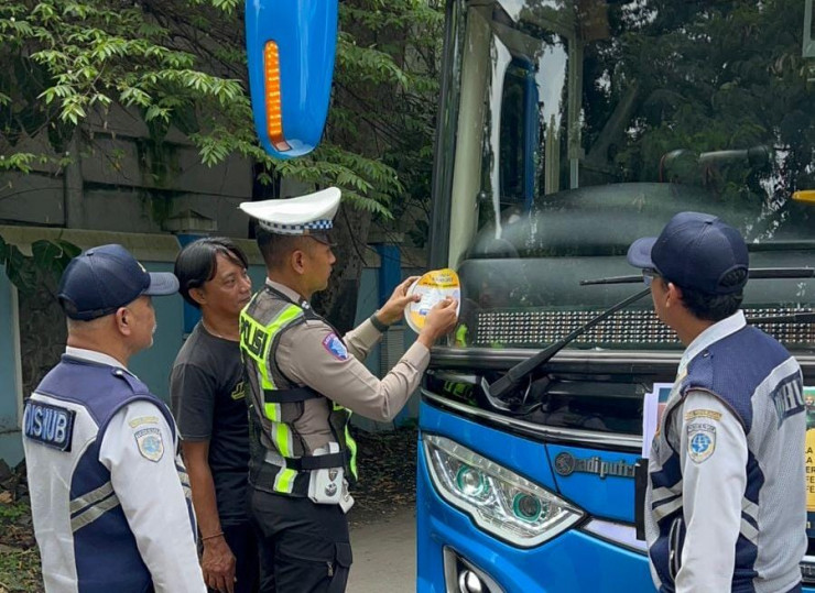 Operasi Keselamatan Semeru 2026 Polres Mojokerto Kota Pastikan Kelaikan Angkutan Umum