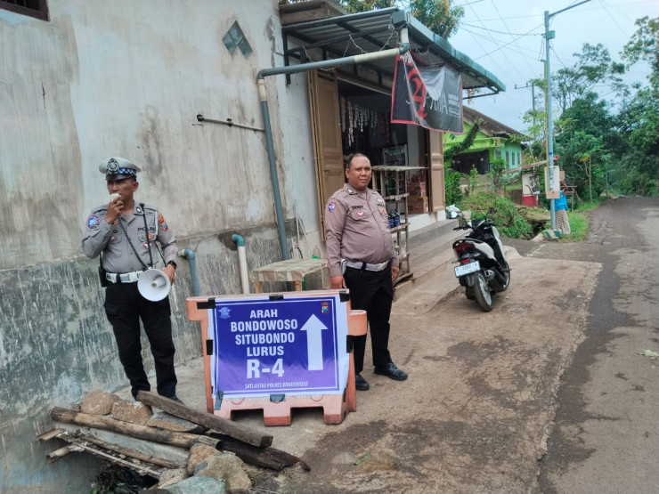 Polres Bondowoso Maksimalkan Pengaturan Lalu Lintas Pascaputusnya Jembatan Sukowiryo