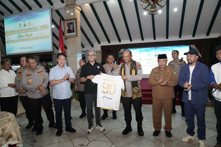 Audiensi dengan Aremania, Kapolda Jatim Tegaskan Komitmen Jaga Keamanan Laga Arema FC di Kanjuruhan